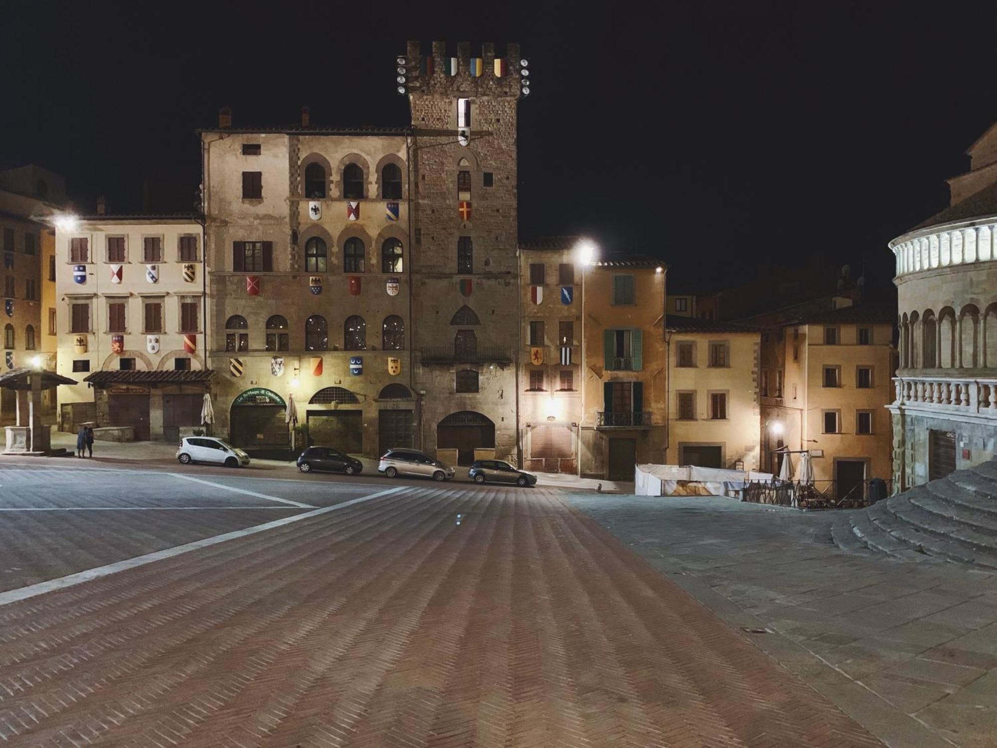 Gatto Storpio Lägenhet Arezzo Exteriör bild